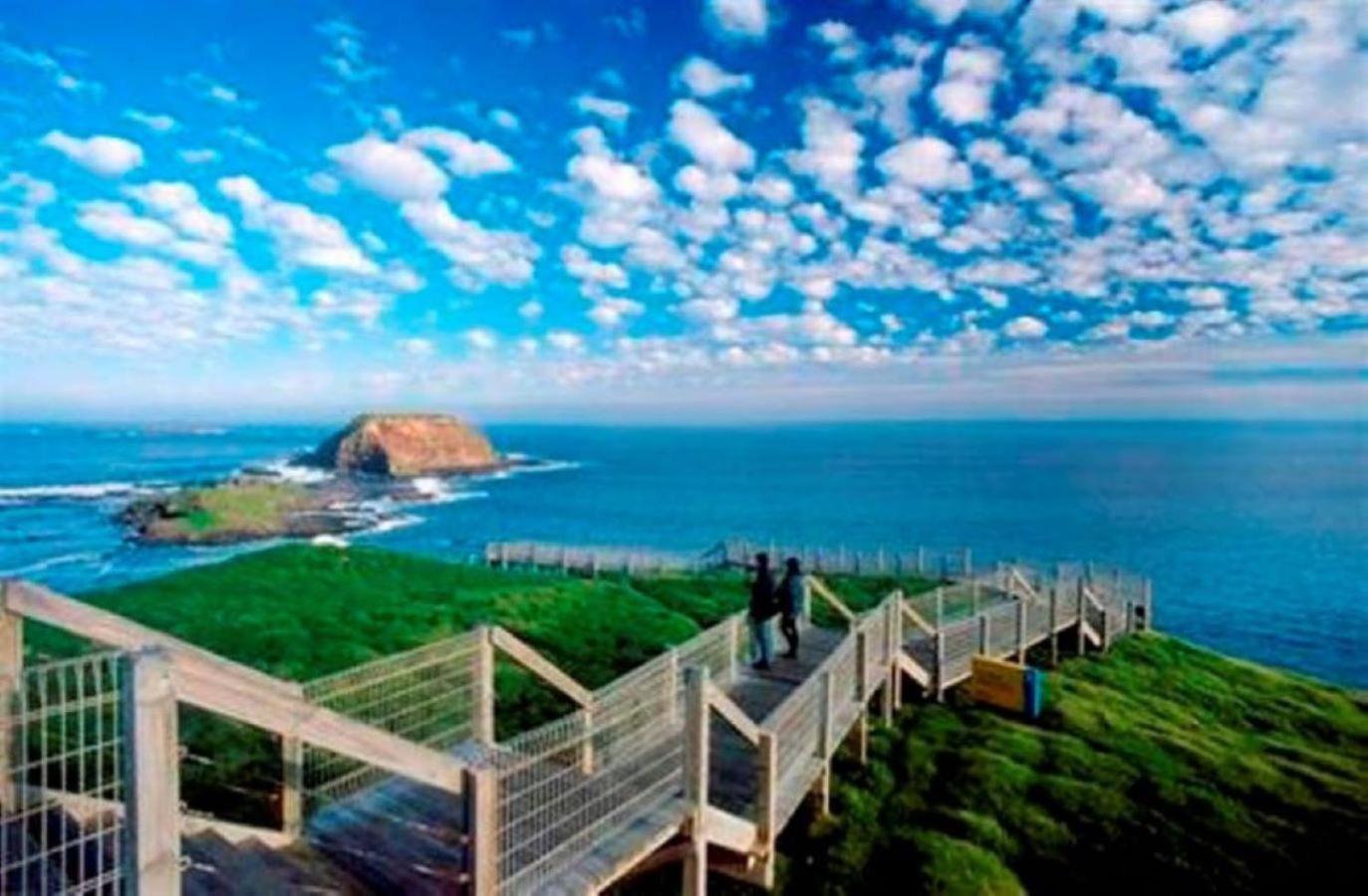 Saltwater Breeze Retreat Holiday home
